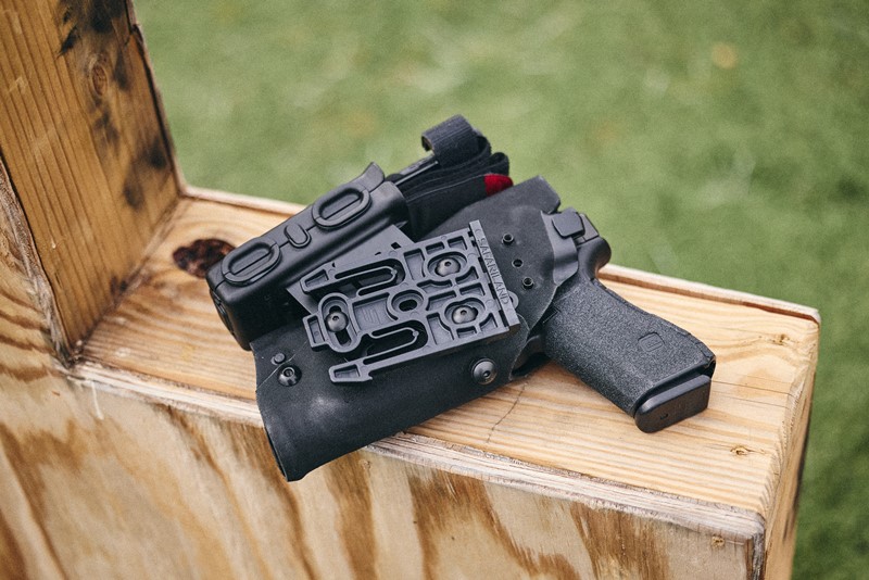 Safariland 6360RDSO ALS/SLS Level III Mid-Ride Duty Holster - Click for larger image Safariland 6360RDSO ALS/SLS Level III Mid-Ride Duty Holster